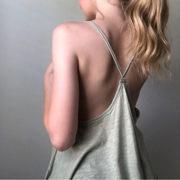 Nicole Tank - In sage - Picture 5 of 8